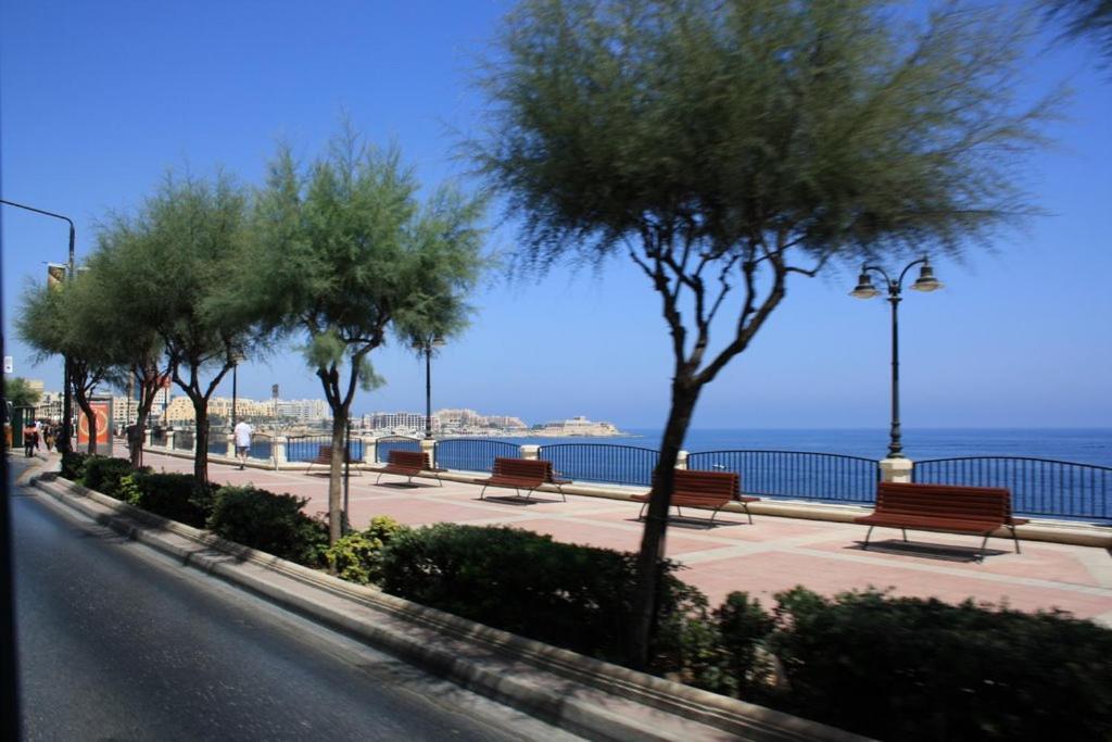 Modern Apartment In The Best Area Of Sliema Exterior foto